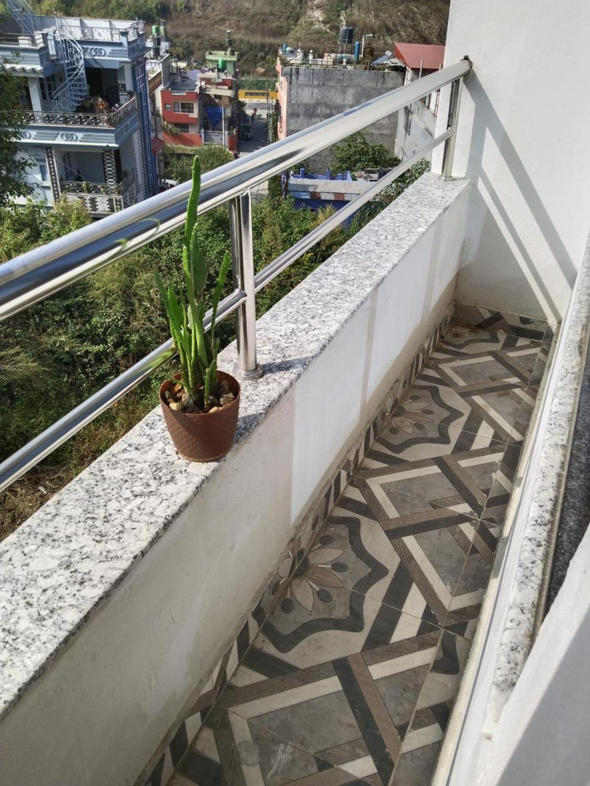Kathmandu Airport View Hotel And Lodge Exterior foto