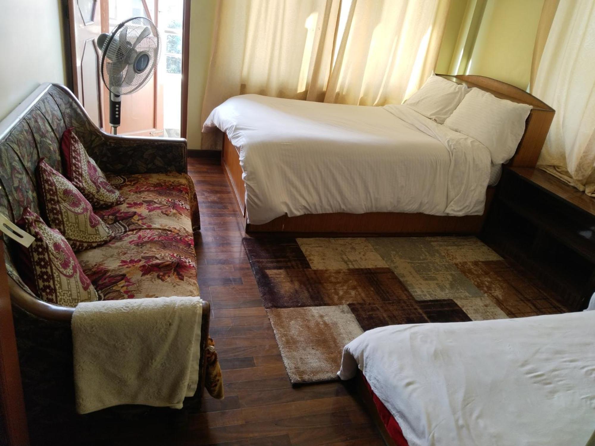 Kathmandu Airport View Hotel And Lodge Exterior foto